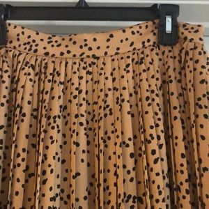 3/4 length skirt 😍